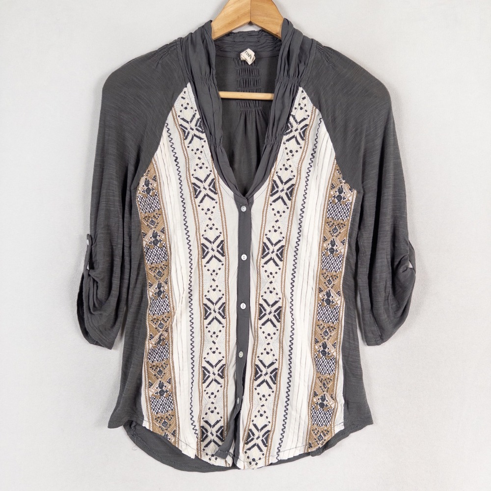 Anthropologie Tiny Lucinda Embroidered Top XS Gray Button Up 3/4 Sleeve Boho